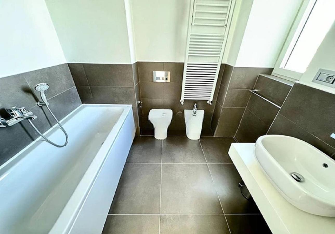 Elegante 3 Locali Con 2 Bagni Nel Cuore Di Holiday home
